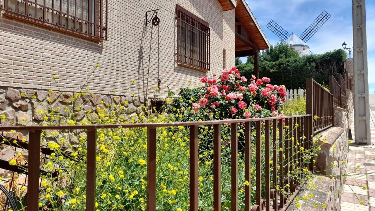 VIVENCIAS casa rural para 10 personas al pie de molino manchego. Camunas Exterior foto